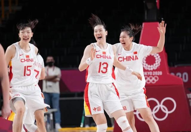中国女篮22分惨负比利时吞热身赛6连败 李月汝回归19 12李梦12中2