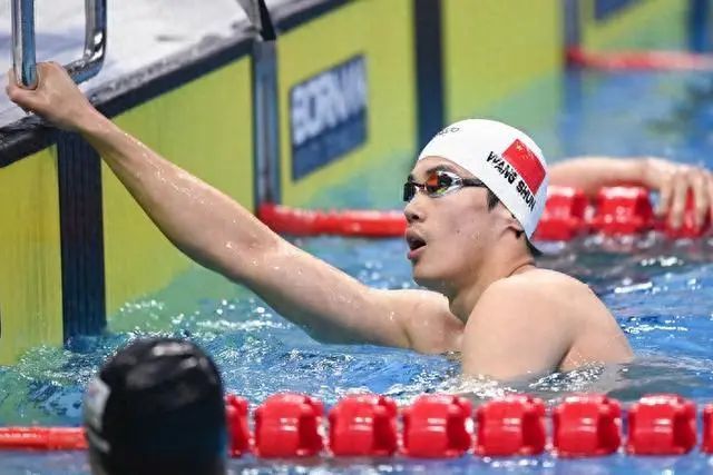中国游泳队赛前人均21次兴奋剂检测 公平性争议引关注