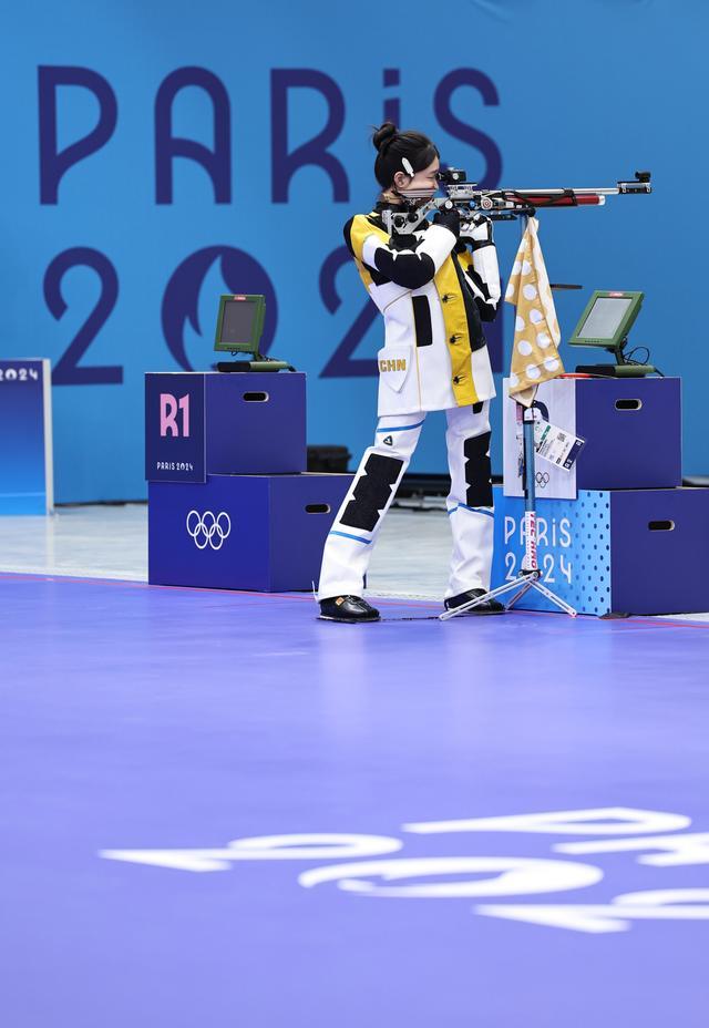 黄雨婷女子10米气步枪摘银 巴黎奥运会上演精彩对决