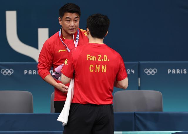 樊振东晋级乒乓球男单32强 强势横扫对手