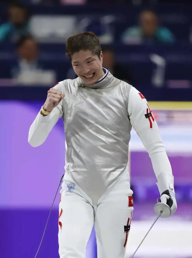 张家朗成香港首位奥运夺两金运动员