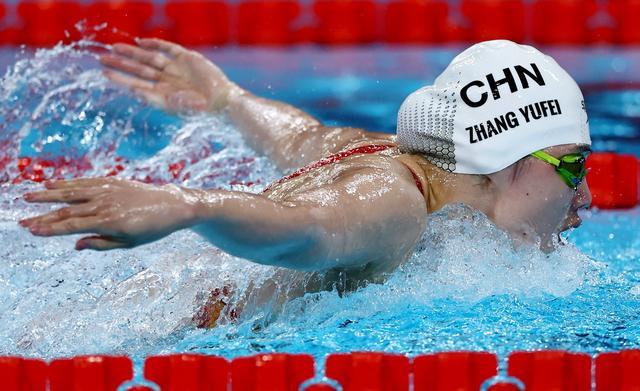 张雨霏女子50米自由泳决赛摘铜