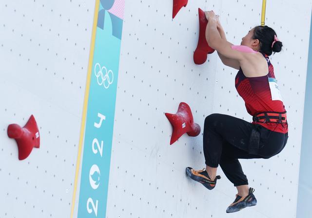 奥运攀岩首日故障搭配世界纪录 波兰选手两破纪录