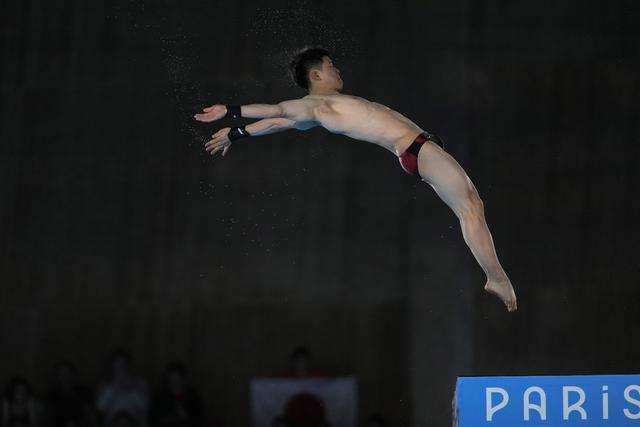 曹缘成功卫冕 张家齐：还得是缘哥，中国跳水队霸榜巴黎奥运