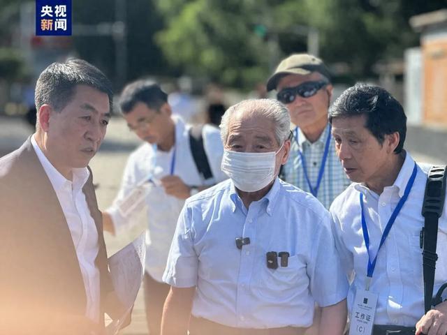 原731成员在哈尔滨指认谢罪731部队老兵说日本政府没有诚意道歉