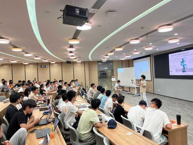 “提早开学”一个月，西湖大学新生在学啥？