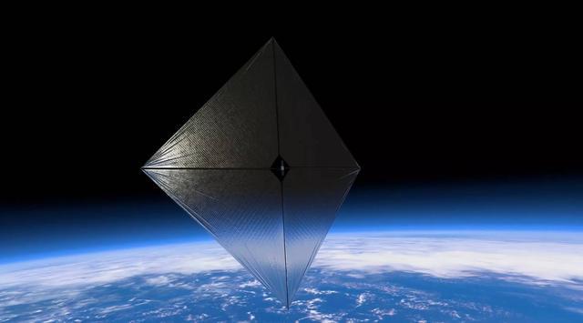 三体照进现实，NASA 发射了「太阳光帆」