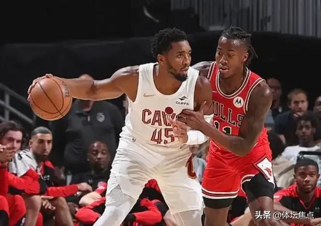 NBA季前赛 黄蜂vs灰熊 三球鲍尔闪耀全场