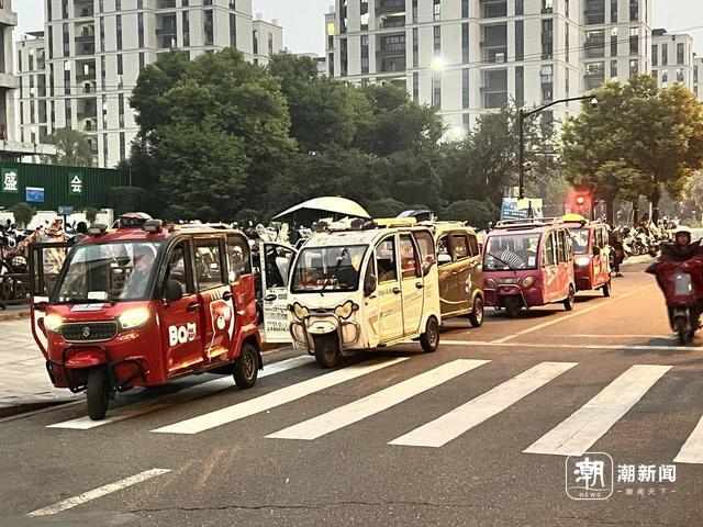 杭州乔司南站黑车死灰复燃 违规运营屡禁不止