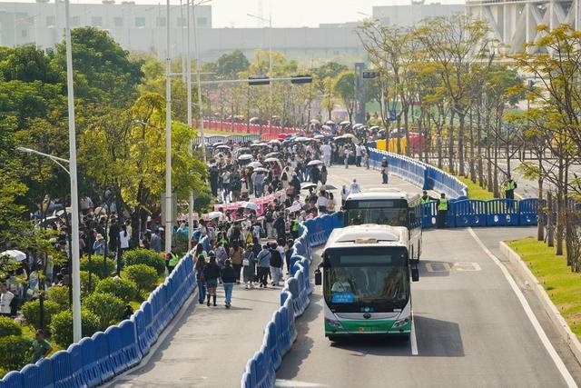 gapday音乐节超7万名乐迷高喊谢谢 城市松弛感获赞