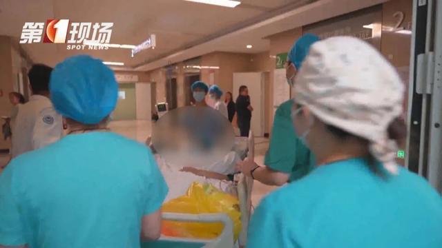 大三女生午睡醒来脾脏破裂 全身换血抢救成功