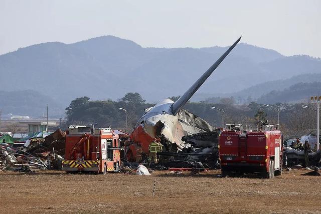 韩国否认机场跑道长度不足 事故致122人死亡-第2张-新闻-土特城网