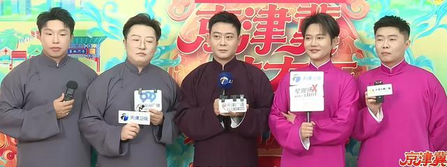 岳云鹏孙越现身央视春晚彩排 新作品迎接挑战