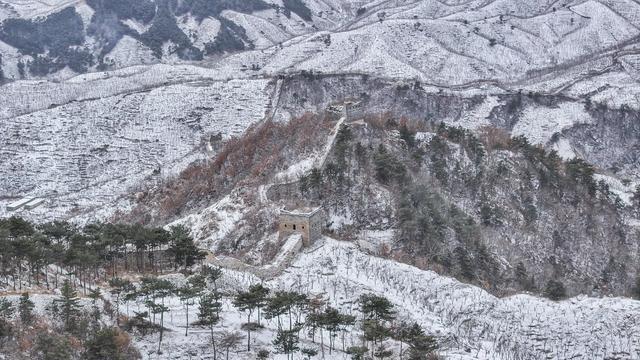 河北遵化：长城内外银装素裹 美景如画