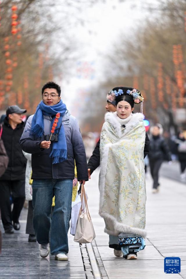 北京迎來大風(fēng)降溫天氣 冷空氣影響持續(xù)