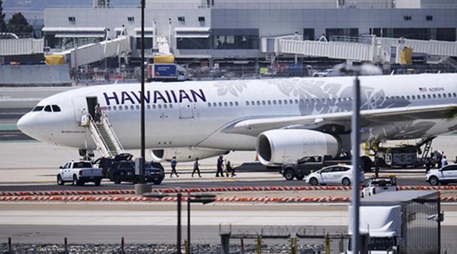 美媒：夏威夷航空一客機(jī)起飛前疑遭“炸彈威脅”緊急疏散乘客,，1人被捕 虛驚一場未發(fā)現(xiàn)威脅