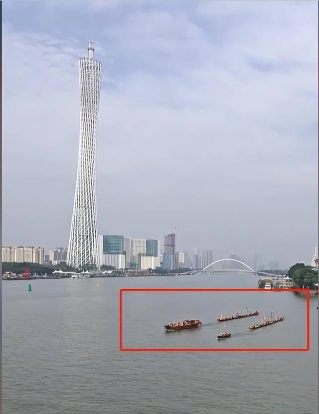 獵德村龍舟文化與其他地區(qū)區(qū)別是什么 翻船事件引關(guān)注