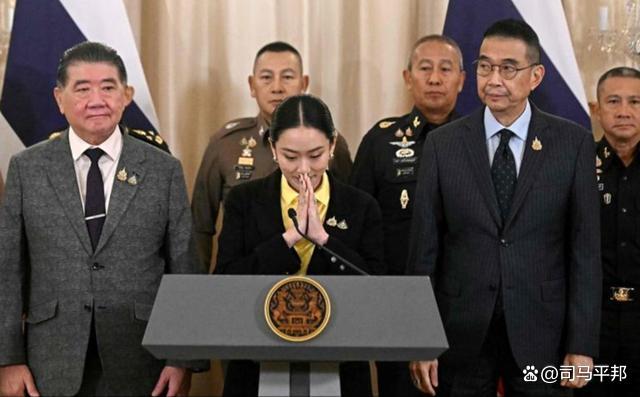 不到一年泰国再现总理下台危机 通话门引发政坛震荡