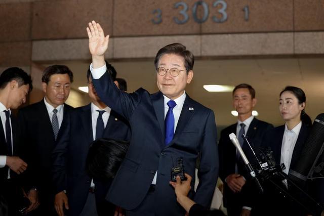 李在明是否出席阅兵取决于哪些因素 外交手腕的考验