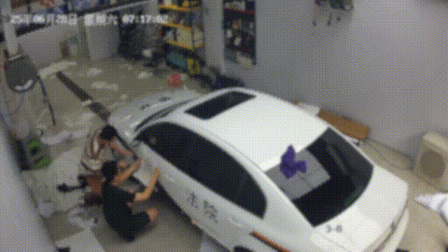 事故现场“警车”司机被抓？“辽O”车牌露馅了