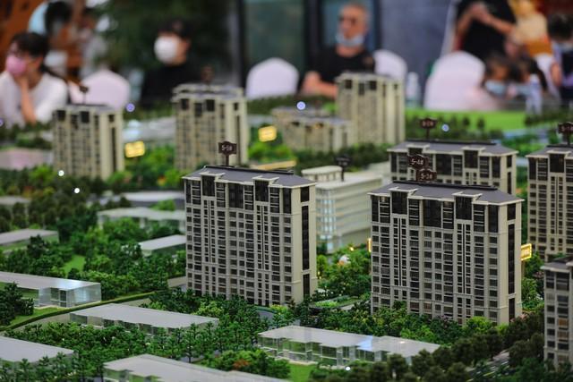 为什么楼市跌股价涨 经济逻辑揭秘