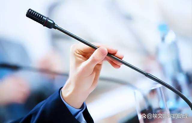 12级台风夜袭三亚 城市严阵以待