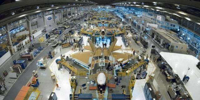 解码我军新锐装备：东风-17、歼-20S 空中指挥官引领未来战场