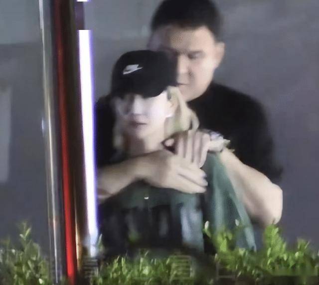 车澈为自己酒后失态行为道歉 饭局风波引争议