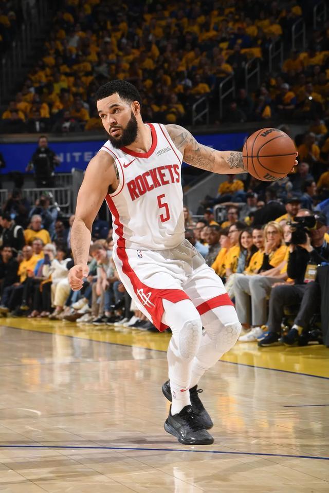 狂言专栏 新闻越短事情越大!范乔丹赛季报销 火箭的B计较在哪? 后卫线告急