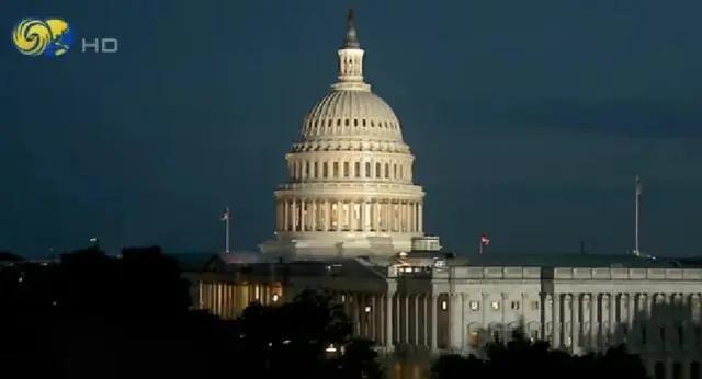 时隔七年，美国政府再次关门！75万人无薪休假，华尔街为何还在狂欢？