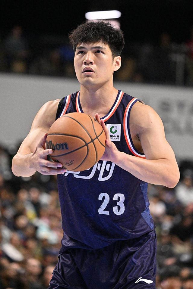 广州龙狮NBA季前赛不敌快船