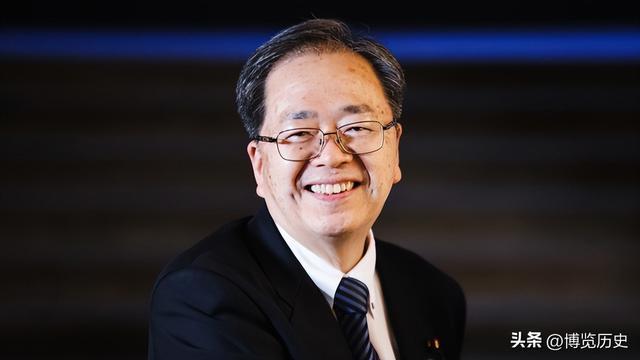 日本首相选举出现黑马 高市早苗面临政治考验