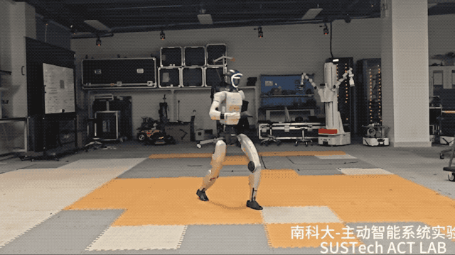 宇树机器人惊鸿起舞 炫技出圈再进化