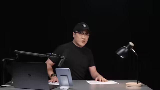 王自如称在格力真的不看工资条 年薪七位数以上