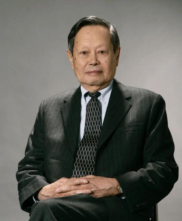 全球媒体悼念杨振宁 物理学巨擘陨落