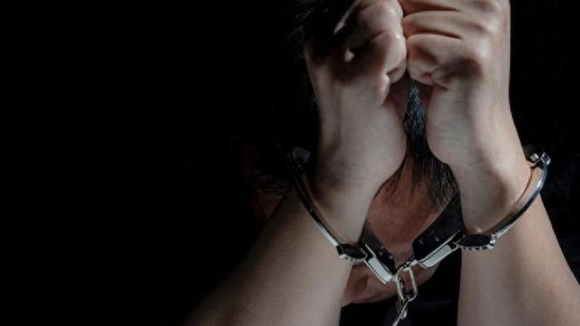 男子足浴店洗脚不付钱还主动报警