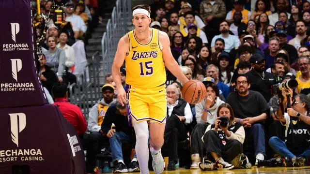 数据帝：17罚17中！神将轰51+14成历史首人 一人延续40+全胜定律：马尔卡宁创纪录