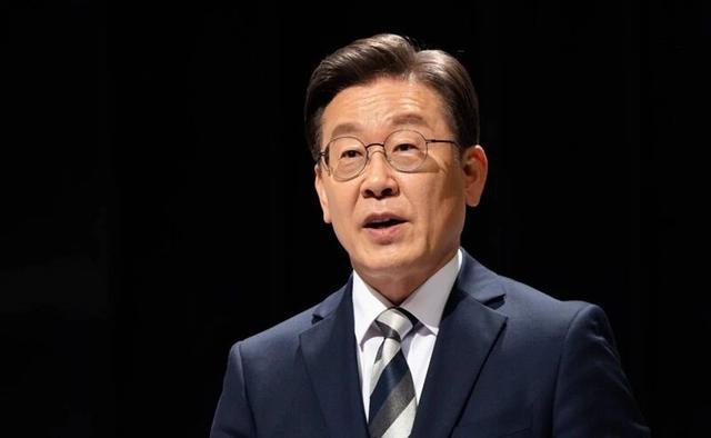 学者：李在明讨好特朗普好心办错事 超规格讨好适得其反
