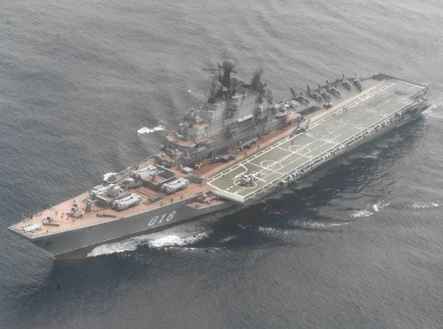 四川舰海试航拍画面来了 建造速度惊人