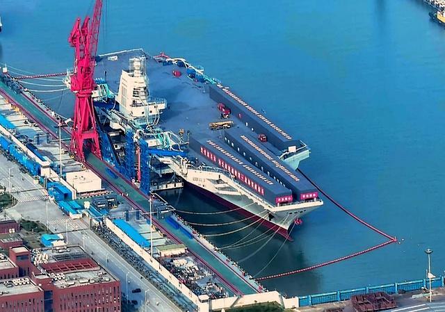 “004航母”会是福建舰加强版吗 稳扎稳打还是弯道超车？