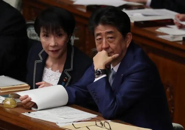 高市早苗言辞激烈后三天急转弯中方警告成转折点