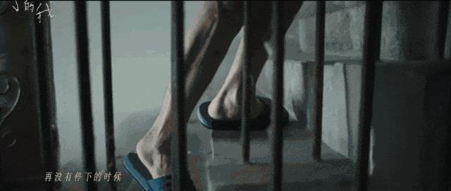 易烊千玺凭《小小的我》获奖 演技获赞实至名归