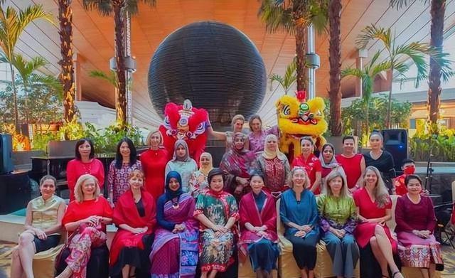 泰国国王有个中文名字 背后隐情曝光