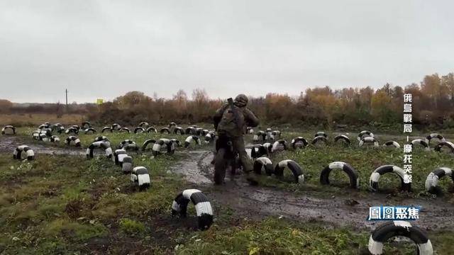 俄乌在红军城如何把摩托车用到极致 灵活战术扭转战局