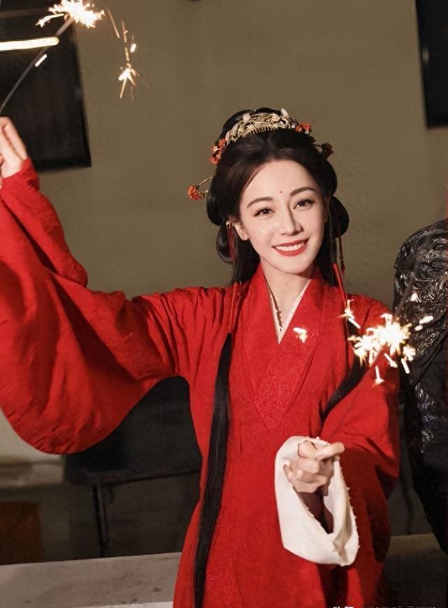 王洋宣传『迪丽热巴』枭起青壤