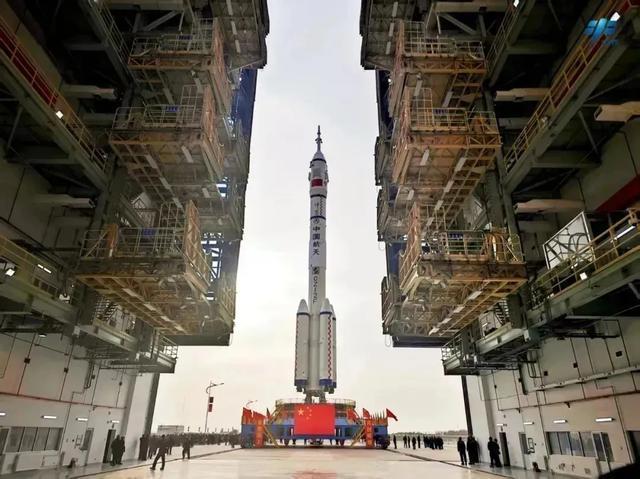 神二十二裝載神二十舷窗裂紋處置裝置 緊急任務(wù)啟動