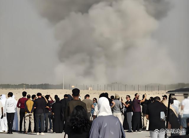 光辉在坠毁前尾部为何出现一缕白烟 液压泄漏引发悲剧