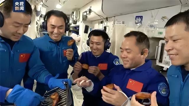 神二十二裝載神二十舷窗裂紋處置裝置 緊急任務(wù)啟動