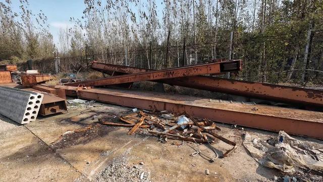 男子返鄉(xiāng)創(chuàng)業(yè)3000多萬拍下工廠被坑 百萬設(shè)備成廢鐵