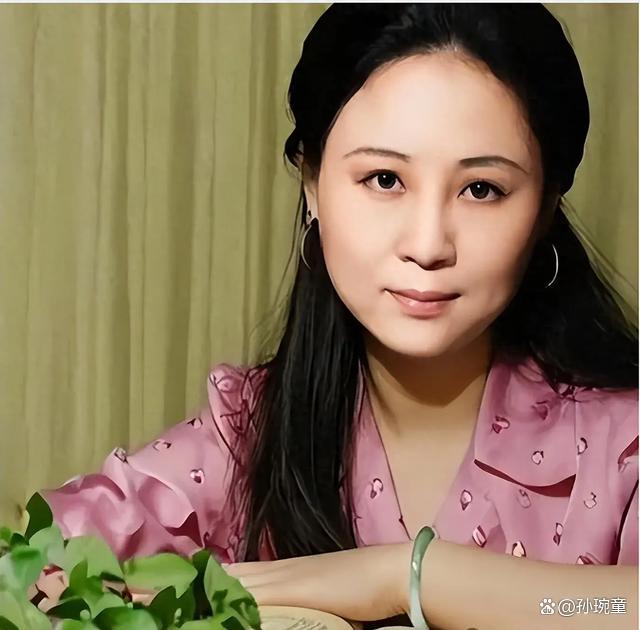 琼瑶离世一周年 文学与生命的永恒印记